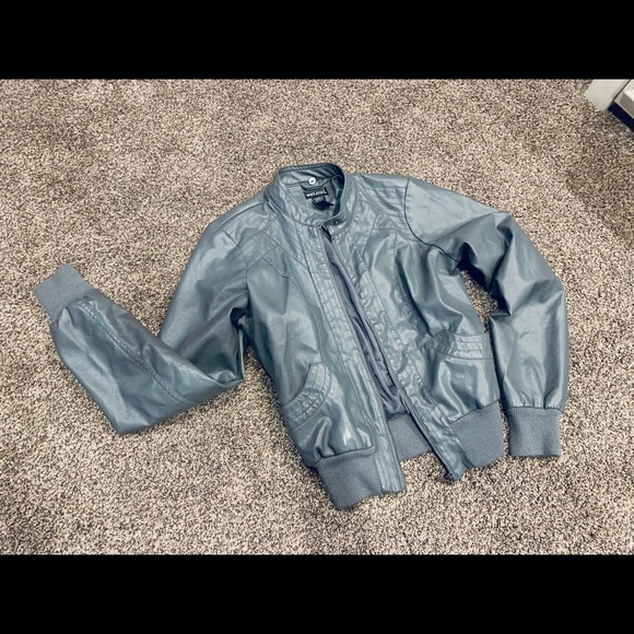 Gray Leather Jacket - Picture 3 of 6